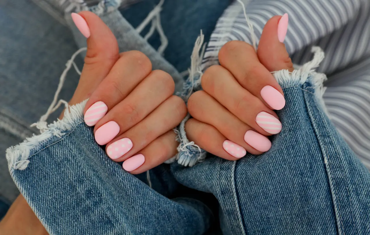 Manicure tytanowy poznań